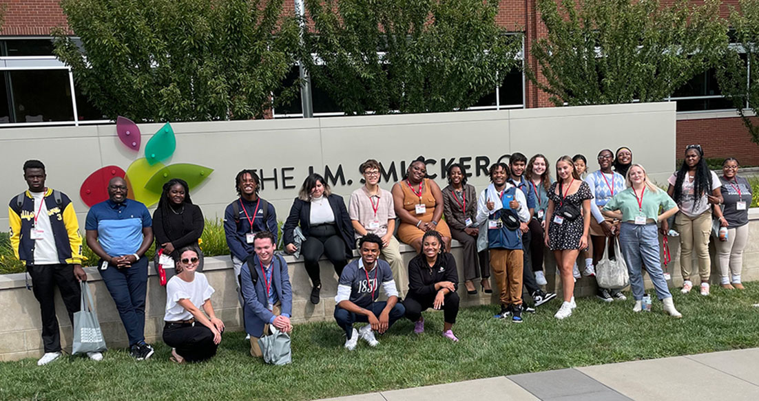 SLA students on a visit to The J.M. Smucker Co.